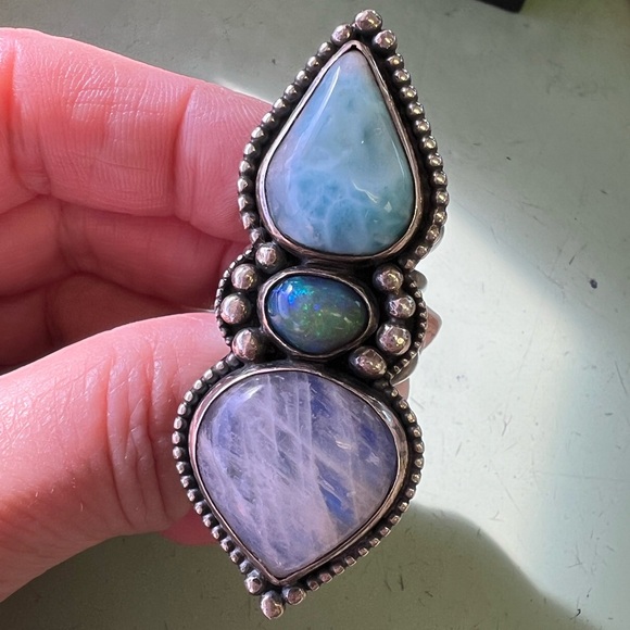 💧🦚🤍 Elegant Opal, Moonstone, Larimar Ring - Picture 9 of 11